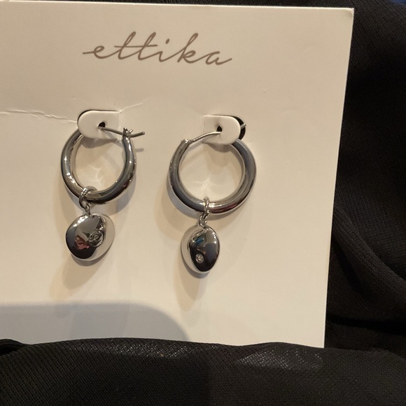 ettika Polished Pebble Huggie Hoop Earrings - Picture 3 of 4